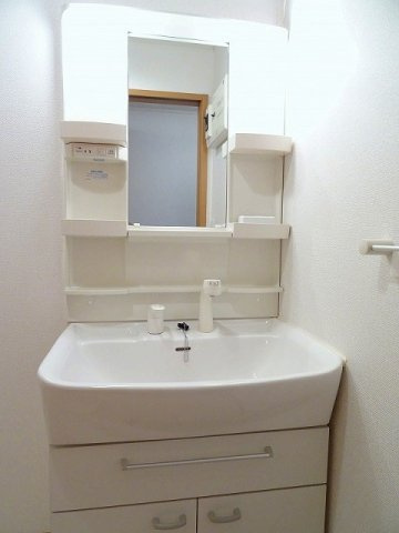 コンパクトで使いやすい洗面所