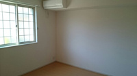 内装は落ち着いています