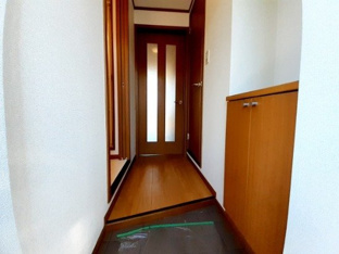 毎日通る玄関はこちらです