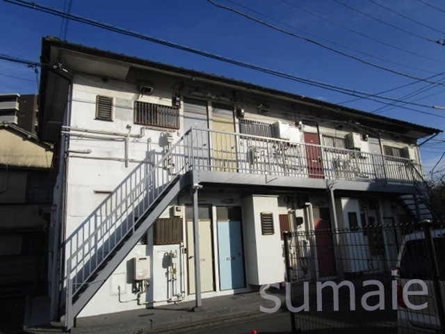ユアーズ３の外観|2階建のアパートです☆