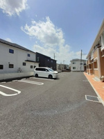駐車場に車を止められます