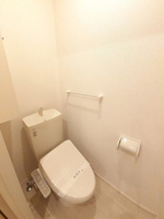 清潔感のあるトイレです