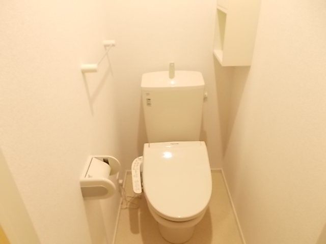 シンプルで使いやすいトイレです