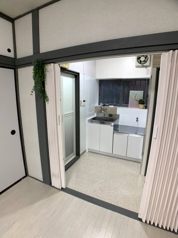 清潔なエントランスです
