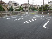 駐車場があるので、車を買う予定の方も安心です
