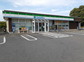 ファミリーマート房総のむら店まで878m