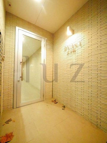 ビーカーサ天王町のエントランス