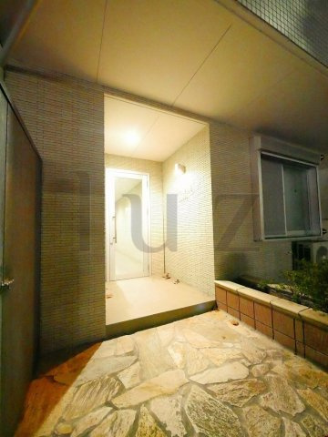 ビーカーサ天王町のエントランス