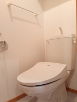 コンパクトで使いやすいトイレです