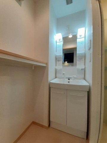 忙しい朝には欠かせない洗面所です
