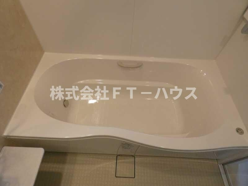 北国分一丁目貸家の浴室