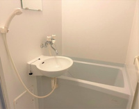 コンパクトで使いやすいお風呂です