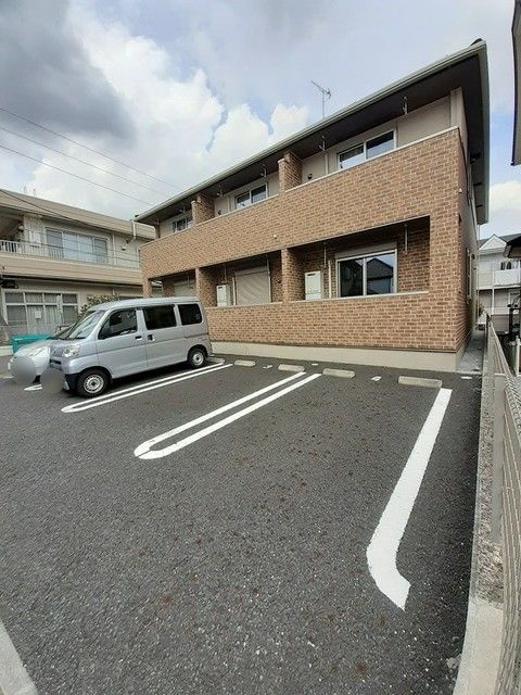 ロハスガーデンの駐車場