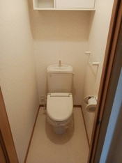 シンプルで使いやすいトイレです