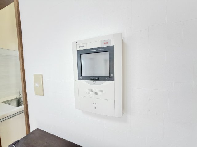 ロイヤルマンション四街道のエントランス|落ち着いたエントランスです