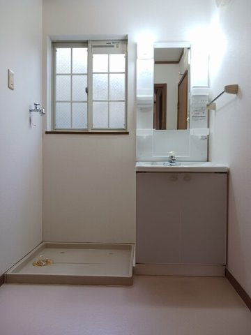 忙しい朝には欠かせない洗面所です