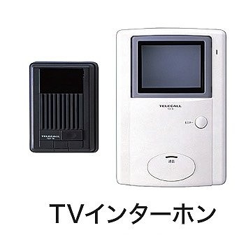 収納もある玄関です