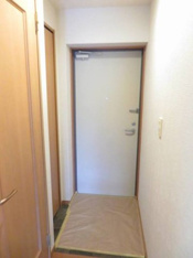 落ち着いた玄関です