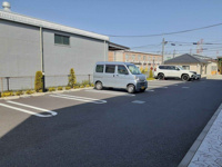 駐車場に車を止められます