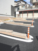 駐車場があるので、車を買う予定の方も安心です