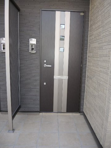 シンプルで使いやすい玄関です