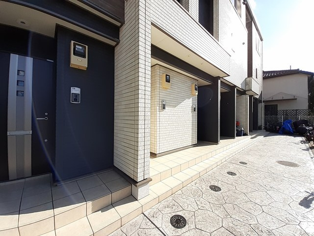 リーリエ・ブルーメのエントランス