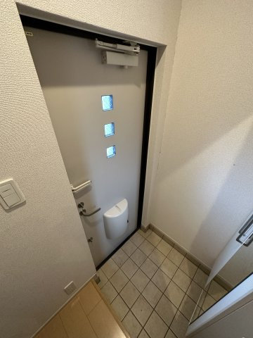 リーリエ・ブルーメの玄関