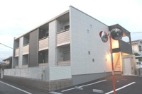 落ち着いた雰囲気の外観です