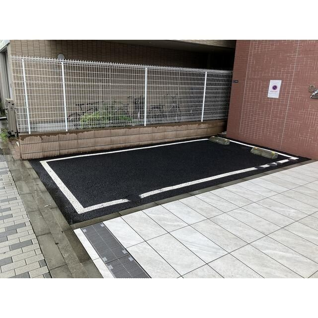プレール・ドゥーク錦糸公園前の駐車場
