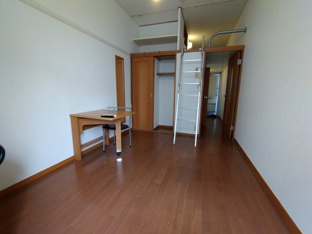 2階以上は絨毯仕様です。