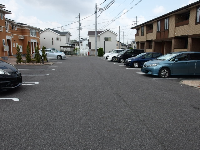 イリスＢの駐車場