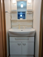 忙しい朝には欠かせない洗面所です