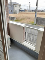 お洗濯にも便利なバルコニー付き