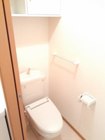 コンパクトで使いやすいトイレです