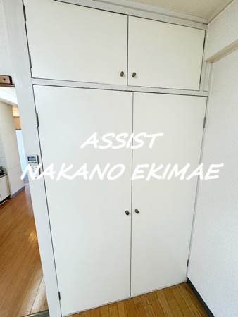 中野本町ローヤルコーポの収納