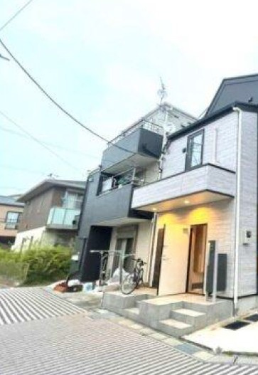 レコラ行徳　２０２号室のエントランス