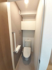 清潔感のあるトイレです