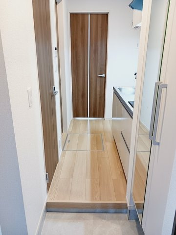 毎日通る玄関はこちらです