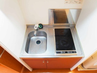 電気コンロのキッチンです