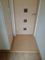 落ち着いた玄関です