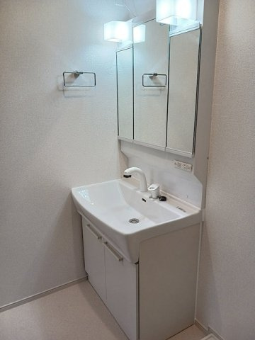 忙しい朝には欠かせない洗面所です
