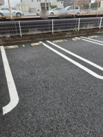 駐車場があるので、車を買う予定の方も安心です