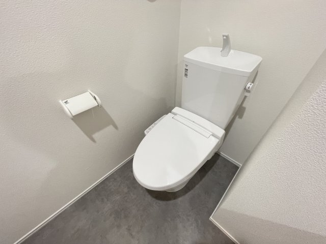 シンプルで使いやすいトイレです
