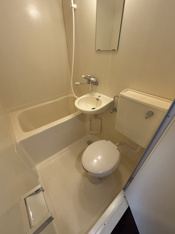 シンプルで使いやすいトイレです