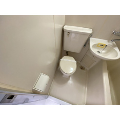 清潔感のあるトイレです