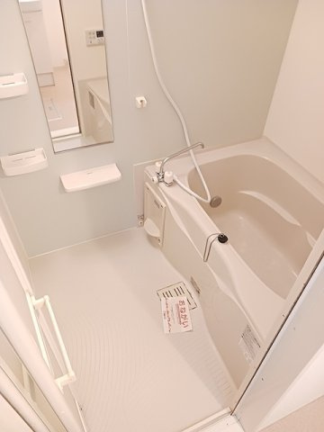 日々の疲れを癒すお風呂付です