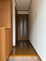 落ち着いた玄関です