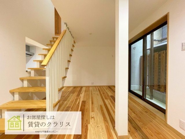 路地奥の現代風京町家