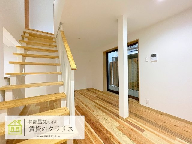 路地奥の現代風京町家