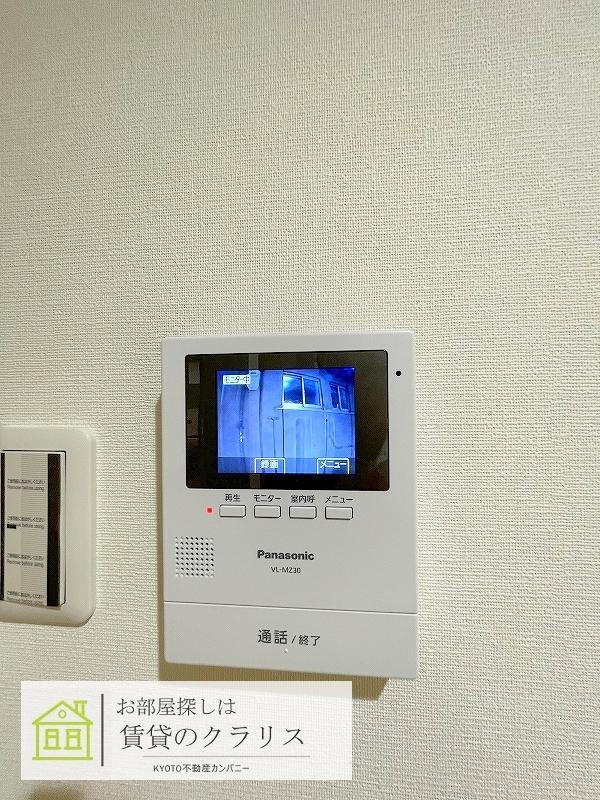 路地奥の現代風京町家のセキュリティ